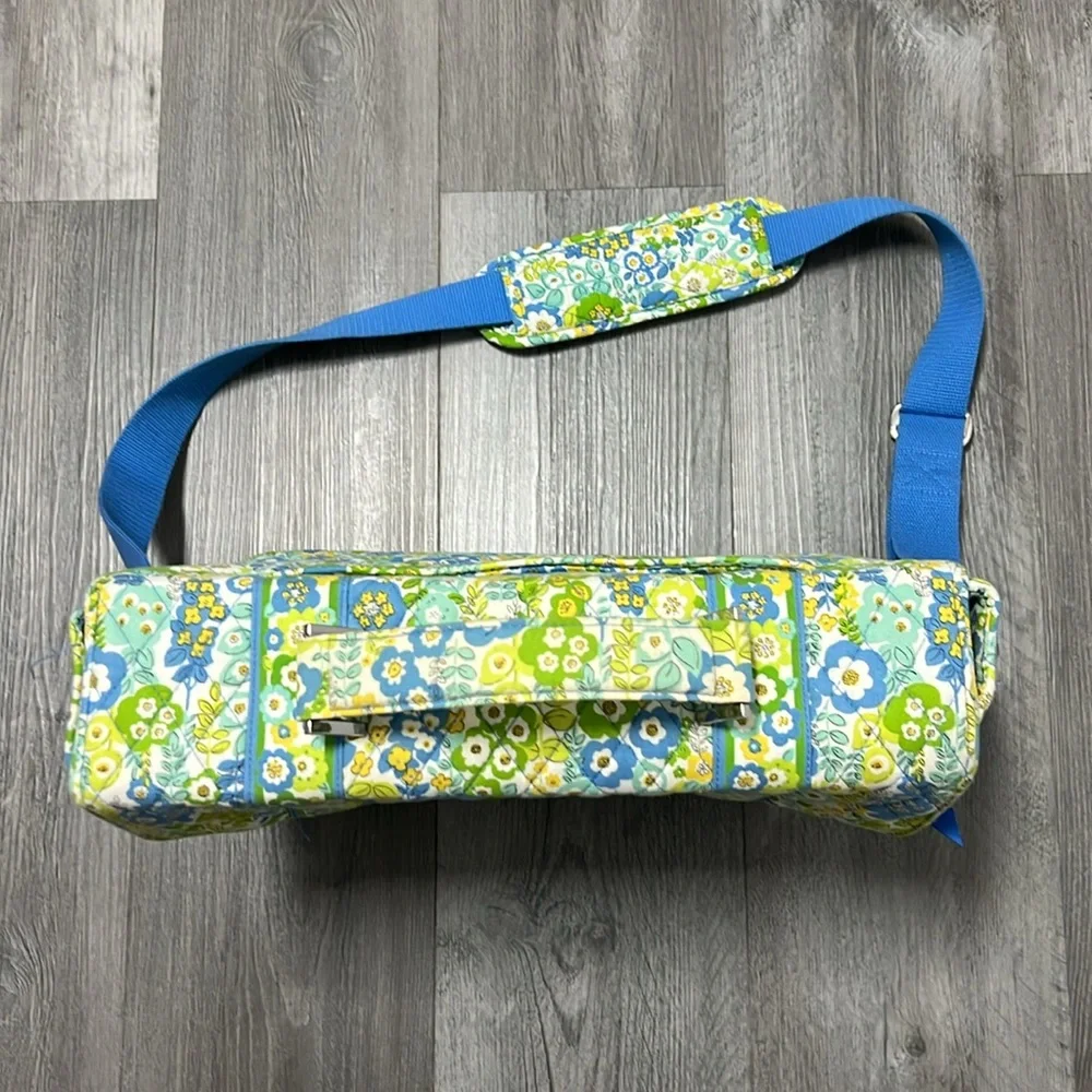 Vera Bradley English Meadow Women’s laptop bag.